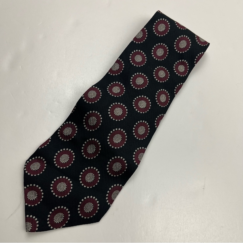 Giorgio Armani Cravatte Men's Black Burgundy Medallion Tie Neck Tie Silk Office